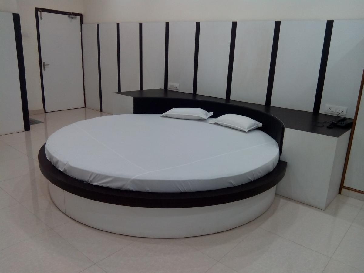 Hotel Bhammars Balangir Room photo