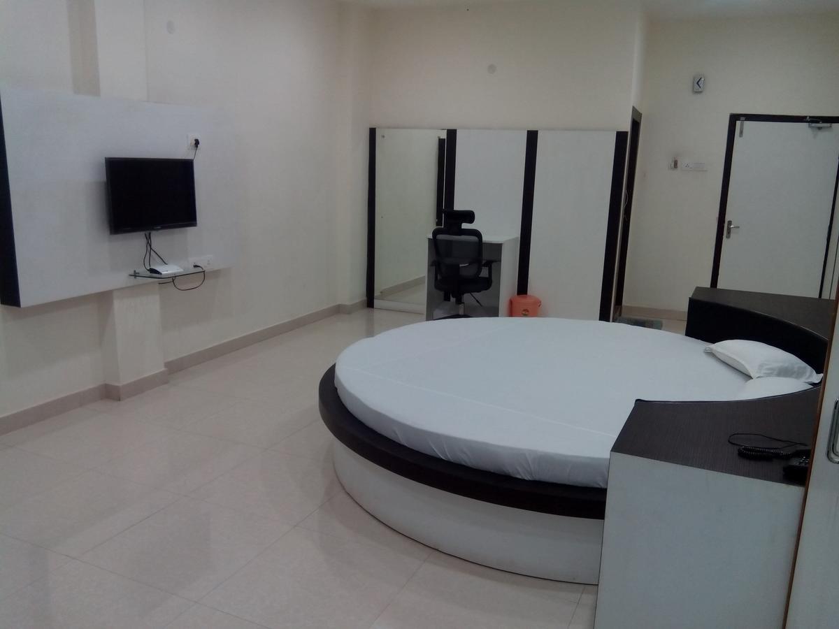 Hotel Bhammars Balangir Room photo