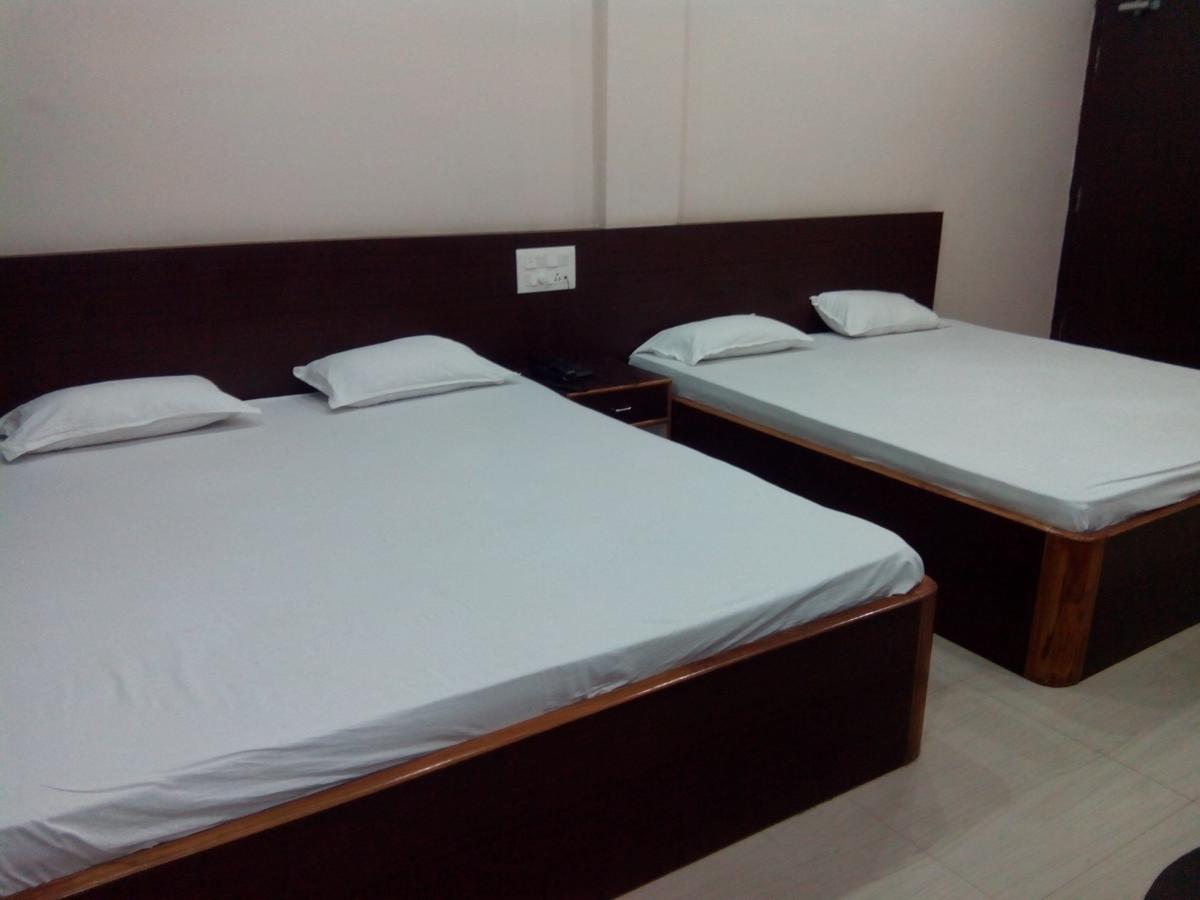 Hotel Bhammars Balangir Room photo