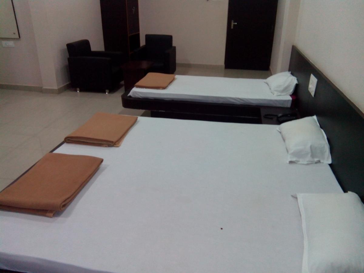 Hotel Bhammars Balangir Exterior photo
