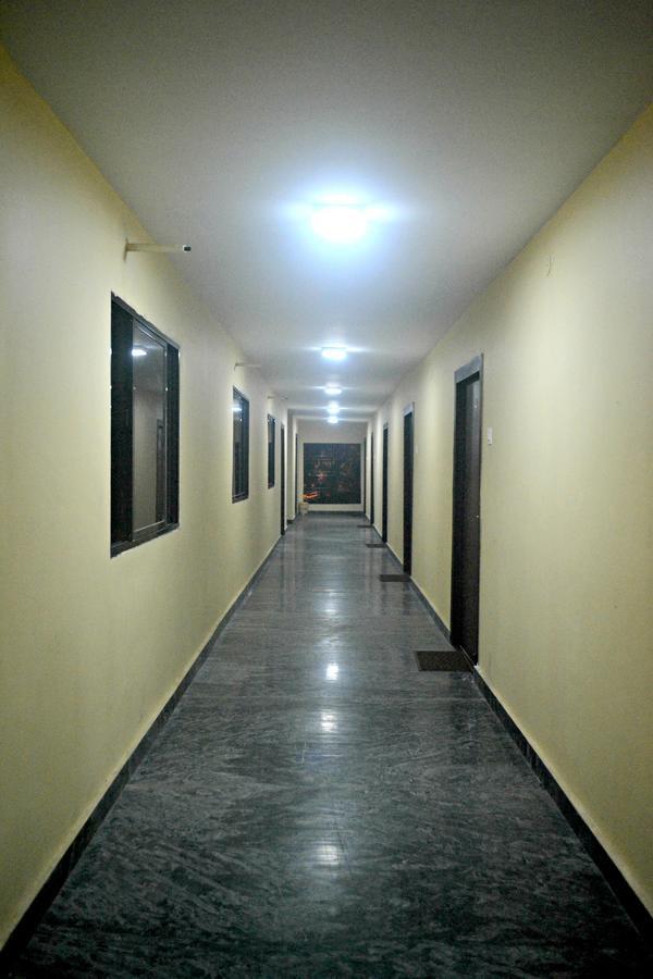 Hotel Bhammars Balangir Exterior photo